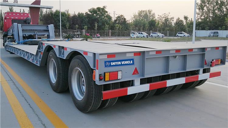 How Much 80 Ton Front Loading Gooseneck Trailer